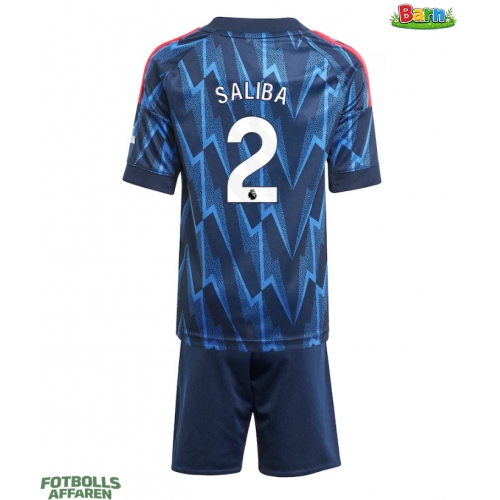 Arsenal William Saliba #2 Bortaställ Barn 2025-26 Kortärmad (+ Korta byxor)
